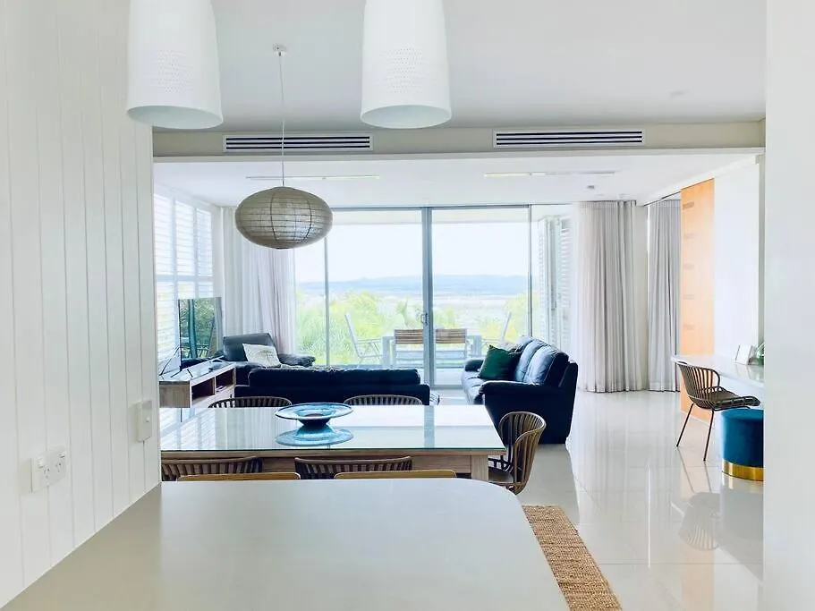 Deluxe Noosa Penthouse With 5-Star Views Apartment